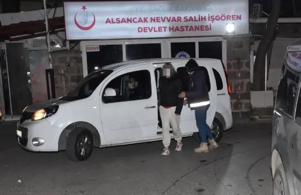 İzmir merkezli 47 ilde FETÖ operasyonu: Çok sayıda şüpheli gözaltında İzmir merkezli 47 ilde FETÖ operasyonu: Çok sayıda şüpheli gözaltında