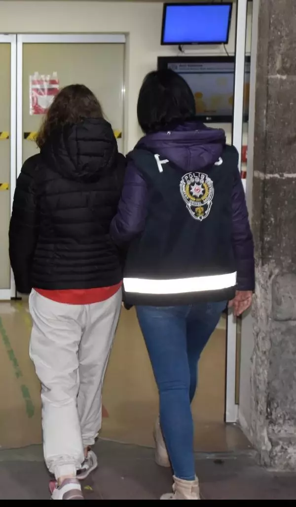 İzmir merkezli 47 ilde FETÖ operasyonu: Çok sayıda şüpheli gözaltında