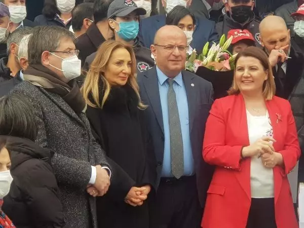 İzmit Belediyesi'nde toplu iş sözleşmesi imzalandı İzmit Belediyesi'nde toplu iş sözleşmesi imzalandı
