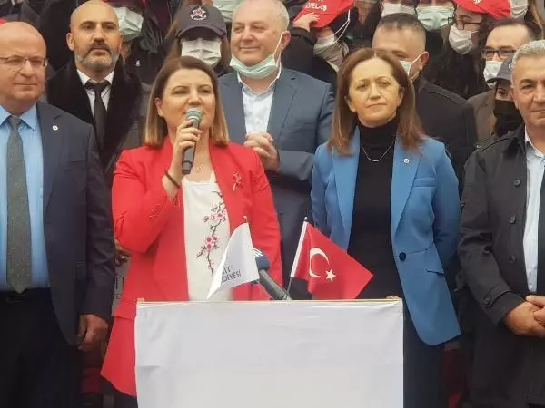 İzmit Belediyesi'nde toplu iş sözleşmesi imzalandı İzmit Belediyesi'nde toplu iş sözleşmesi imzalandı