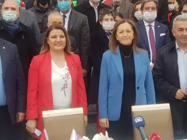 İzmit Belediyesi'nde toplu iş sözleşmesi imzalandı İzmit Belediyesi'nde toplu iş sözleşmesi imzalandı