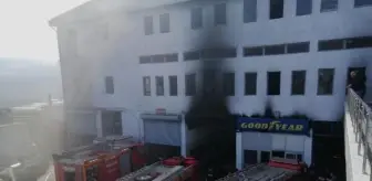 Son dakika gündem: Karabük'te lastik deposu yandı