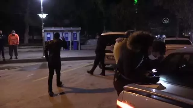 Son dakika haberi... Karantinada olması gereken temaslı sürücü yakalandı Son dakika haberi... Karantinada olması gereken temaslı sürücü yakalandı