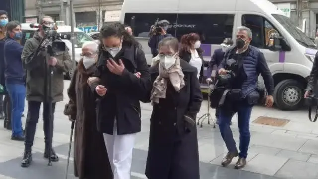 Son dakika! Madrid'de Kovid-19 aşısı olan yaşlılar için tiyatroda özel gösterim Son dakika! Madrid'de Kovid-19 aşısı olan yaşlılar için tiyatroda özel gösterim