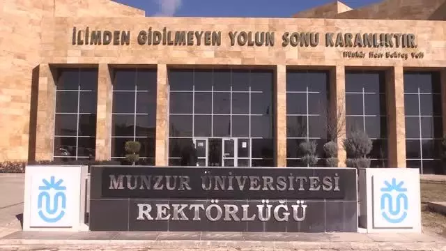 Munzur Üniversitesinde Kovid-19 tedbirleri alınarak yüz yüze eğitime başlandı Munzur Üniversitesinde Kovid-19 tedbirleri alınarak yüz yüze eğitime başlandı