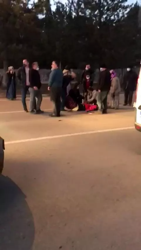 Son dakika 3. sayfa: Otomobilin çarptığı işitme engelli yaya ağır yaralandı Son dakika 3. sayfa: Otomobilin çarptığı işitme engelli yaya ağır yaralandı