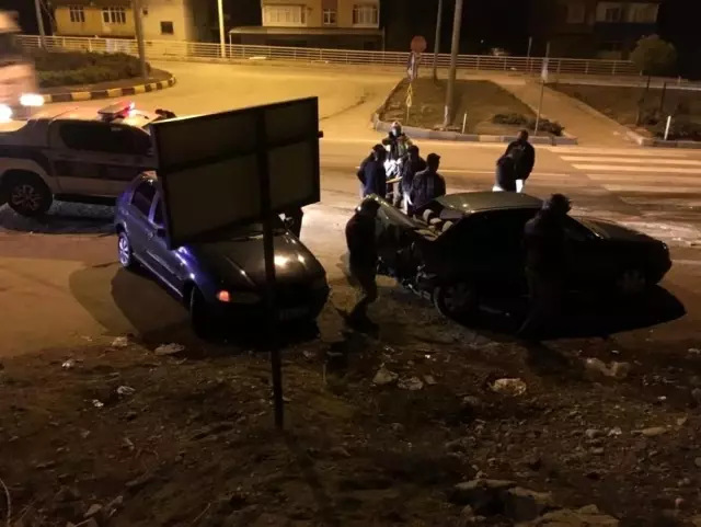Son dakika 3. sayfa: Otomobilin çarptığı işitme engelli yaya ağır yaralandı Son dakika 3. sayfa: Otomobilin çarptığı işitme engelli yaya ağır yaralandı