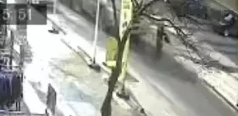 Sancaktepe'de yaşlı kadının hayatını kaybettiği kaza kamerada