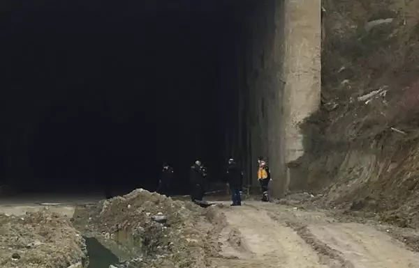 Tünel inşaatında erkek cesedi bulundu Tünel inşaatında erkek cesedi bulundu
