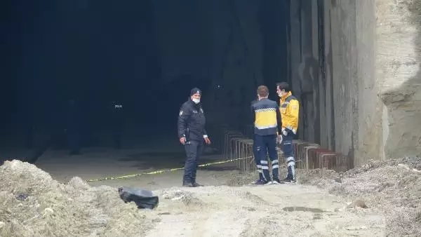 Tünel inşaatında erkek cesedi bulundu Tünel inşaatında erkek cesedi bulundu