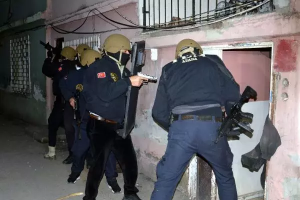 Adana'daki DEAŞ operasyonunda 5 tutuklama Adana'daki DEAŞ operasyonunda 5 tutuklama