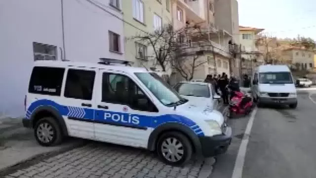 BALIKESİR - Bir çift evlerinde ölü bulundu BALIKESİR - Bir çift evlerinde ölü bulundu
