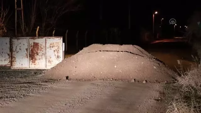 Son dakika haberleri: Bir mahalle Kovid-19 nedeniyle karantinaya alındı Son dakika haberleri: Bir mahalle Kovid-19 nedeniyle karantinaya alındı