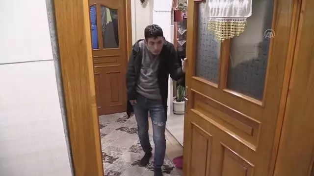 Distoni hastası genç iyileşip doktor olmanın hayalini kuruyor Distoni hastası genç iyileşip doktor olmanın hayalini kuruyor