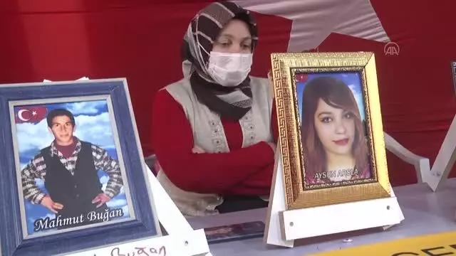 Diyarbakır annelerinden çocuklarına 'Teslim ol' çağrısı Diyarbakır annelerinden çocuklarına 'Teslim ol' çağrısı