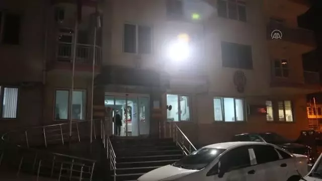 Son dakika haberi | Durakta bekleyen kadını tüfekle öldürdüğü iddia edilen kişi yakalandı Son dakika haberi | Durakta bekleyen kadını tüfekle öldürdüğü iddia edilen kişi yakalandı