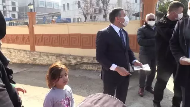 Son dakika... Düzce Valisi Atay pazar yerinde koronavirüs tedbirlerini denetledi Son dakika... Düzce Valisi Atay pazar yerinde koronavirüs tedbirlerini denetledi