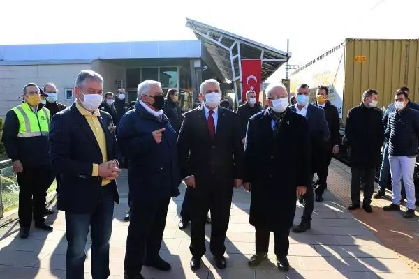 Fildişi Sahili'nden gemiyle getirilen yük Tekirdağ'dan trenle Avrupa'ya gönderildi Fildişi Sahili'nden gemiyle getirilen yük Tekirdağ'dan trenle Avrupa'ya gönderildi