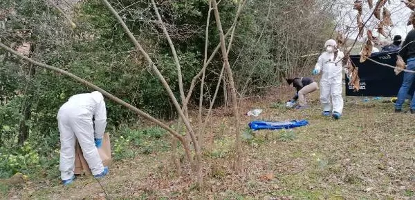 Fındık bahçesinde üzerine benzin döküp kendini yaktı Fındık bahçesinde üzerine benzin döküp kendini yaktı