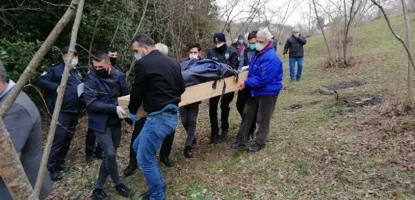 Fındık bahçesinde üzerine benzin döküp kendini yaktı Fındık bahçesinde üzerine benzin döküp kendini yaktı