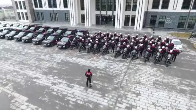 Son dakika! Gaziosmanpaşa'daki asayiş uygulamasında 1447 kişinin GBT sorgulaması yapıldı Son dakika! Gaziosmanpaşa'daki asayiş uygulamasında 1447 kişinin GBT sorgulaması yapıldı