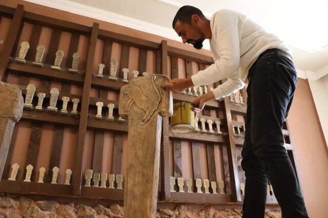Göbeklitepe'nin minyatürlerini yapıp, dünyanın dört bir yanına gönderiyor Göbeklitepe'nin minyatürlerini yapıp, dünyanın dört bir yanına gönderiyor