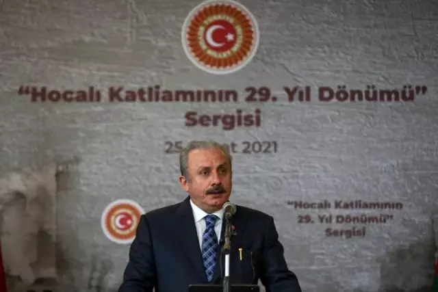 Şentop, 'Hocalı Katliamı'nın 29. Yıl Dönümü Fotoğraf ve Resim Sergisi'ni gezdi (2) Şentop, 'Hocalı Katliamı'nın 29. Yıl Dönümü Fotoğraf ve Resim Sergisi'ni gezdi (2)