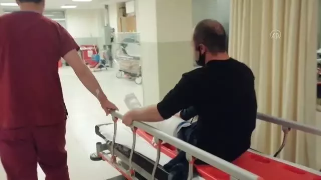 İki ayrı trafik kazasında 2 kişi yaralandı İki ayrı trafik kazasında 2 kişi yaralandı
