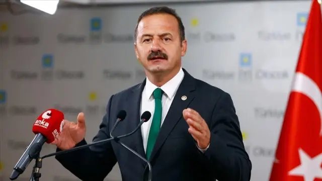İYİ Parti HDP'lilerin fezlekeleriyle ilgili tavrını netleştirdi: TBMM'ye geldiğinde 'Evet' oyu vereceğiz İYİ Parti HDP'lilerin fezlekeleriyle ilgili tavrını netleştirdi: TBMM'ye geldiğinde 'Evet' oyu vereceğiz