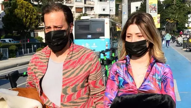 Kaan Taşaner ve sevgilisi Seray Dura, Bebek'te! Kaan Taşaner ve sevgilisi Seray Dura, Bebek'te!