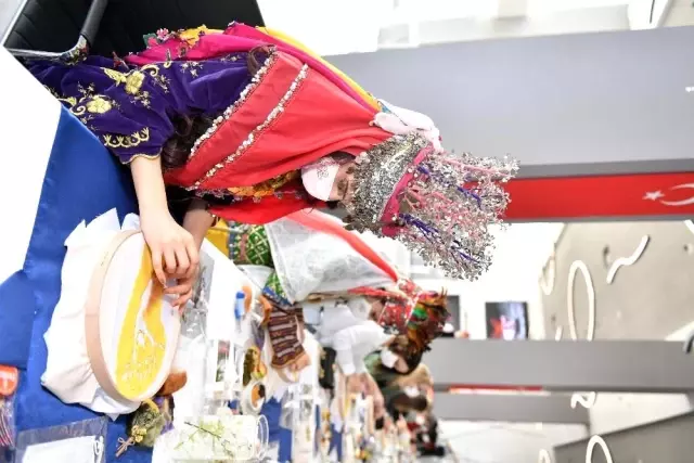 'Kasnak Kardeşliği' ile kız çocuklarının eğitimine destek