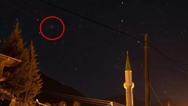Makinesini ayarlarken çektiği fotoğrafı bilgisayarda yakınlaştırınca gözlerine inanamadı Makinesini ayarlarken çektiği fotoğrafı bilgisayarda yakınlaştırınca gözlerine inanamadı