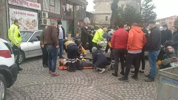 Motosiklet ve otomobilin çarpıştığı kaza, güvenlik kamerasında Motosiklet ve otomobilin çarpıştığı kaza, güvenlik kamerasında
