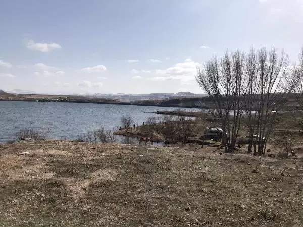 Son dakika: 9 yıl önce kaybolan 2 kişi için Bayramhacılı Baraj Gölü'nde arama çalışması başlatıldı Son dakika: 9 yıl önce kaybolan 2 kişi için Bayramhacılı Baraj Gölü'nde arama çalışması başlatıldı
