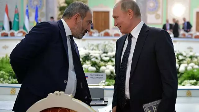 Putin, darbe girişimi sonrası Ermenistan Başbakanı Paşinyan ile görüştü Putin, darbe girişimi sonrası Ermenistan Başbakanı Paşinyan ile görüştü