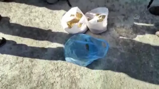 Sivas Doğa Sporları Kulübü üyeleri, yaban hayvanları için doğaya yem bırakıyor Sivas Doğa Sporları Kulübü üyeleri, yaban hayvanları için doğaya yem bırakıyor