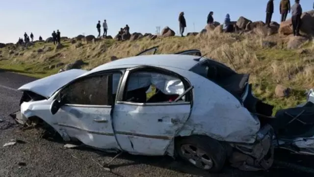 Terhisini alan asker, memleketine dönüş yolunda geçirdiği trafik kazası sonucu hayatını kaybetti Terhisini alan asker, memleketine dönüş yolunda geçirdiği trafik kazası sonucu hayatını kaybetti