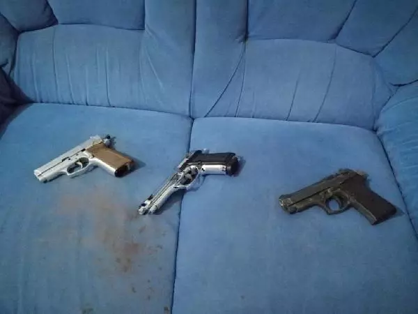 Ankara'da DEAŞ'ın hücre evine operasyon: 7 gözaltı (2)- Yeniden Ankara'da DEAŞ'ın hücre evine operasyon: 7 gözaltı (2)- Yeniden