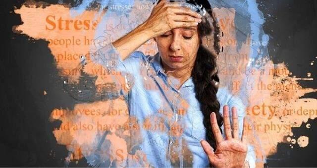 Anksiyete nedir? Anksiyete kimlerde görülür? belirtileri nelerdir? Anksiyete türleri nelerdir?