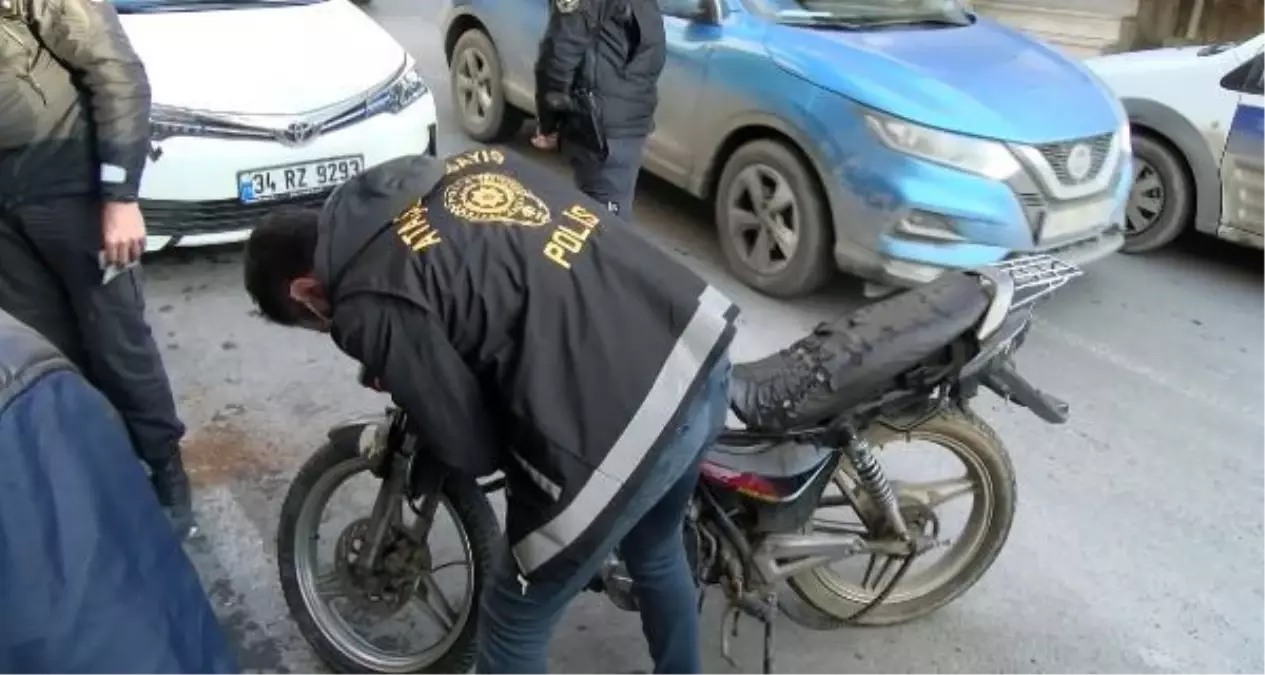Ataşehir'de polis motosiklet tamirhanelerine denetim