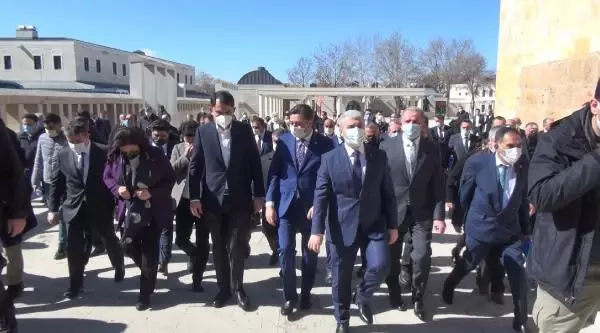 Bakan Kurum'dan Kırşehir'e ziyaret Bakan Kurum'dan Kırşehir'e ziyaret