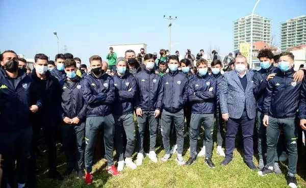 Batalla heykelinin açılışı gerçekleşti Batalla heykelinin açılışı gerçekleşti