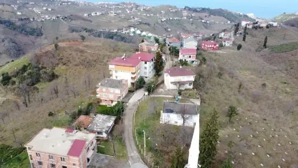 Cenazede 22 kişiye virüs bulaştırdı; mahalle ikinci kez karantinaya alındı (2) Cenazede 22 kişiye virüs bulaştırdı; mahalle ikinci kez karantinaya alındı (2)