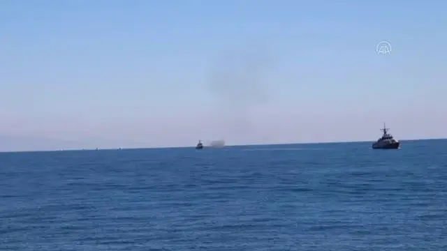 Deniz Kuvvetlerinin su üstü ve hava savunma ile harekata hazırlık eğitimleri yapıldı Deniz Kuvvetlerinin su üstü ve hava savunma ile harekata hazırlık eğitimleri yapıldı