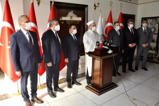 AFYONKARAHİSAR - Diyanet İşleri Başkanı Erbaş ziyaretlerde bulundu AFYONKARAHİSAR - Diyanet İşleri Başkanı Erbaş ziyaretlerde bulundu
