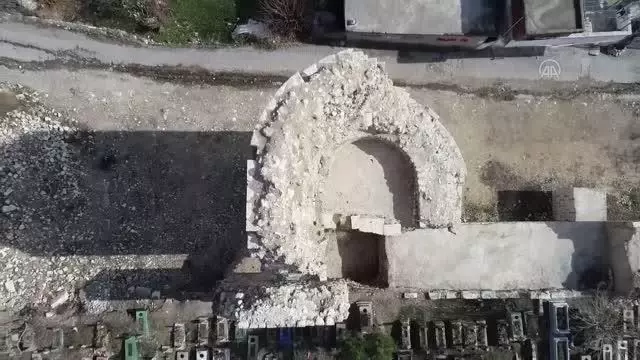 DİYARBAKIR - Akademisyenler önemli şahsiyetlere ait mezarların izini sürecek DİYARBAKIR - Akademisyenler önemli şahsiyetlere ait mezarların izini sürecek