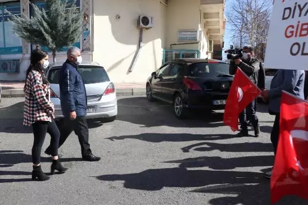 Evlat nöbetinde aile sayısı 208 oldu; Cumhurbaşkanı Erdoğan'ın doğum günü kutlandı