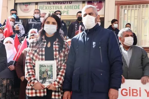Evlat nöbetinde aile sayısı 208 oldu; Cumhurbaşkanı Erdoğan'ın doğum günü kutlandı
