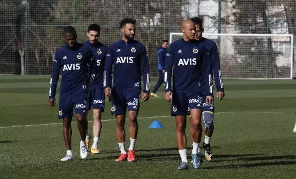 Fenerbahçe, Trabzonspor hazırlıklarını sürdürdü Fenerbahçe, Trabzonspor hazırlıklarını sürdürdü
