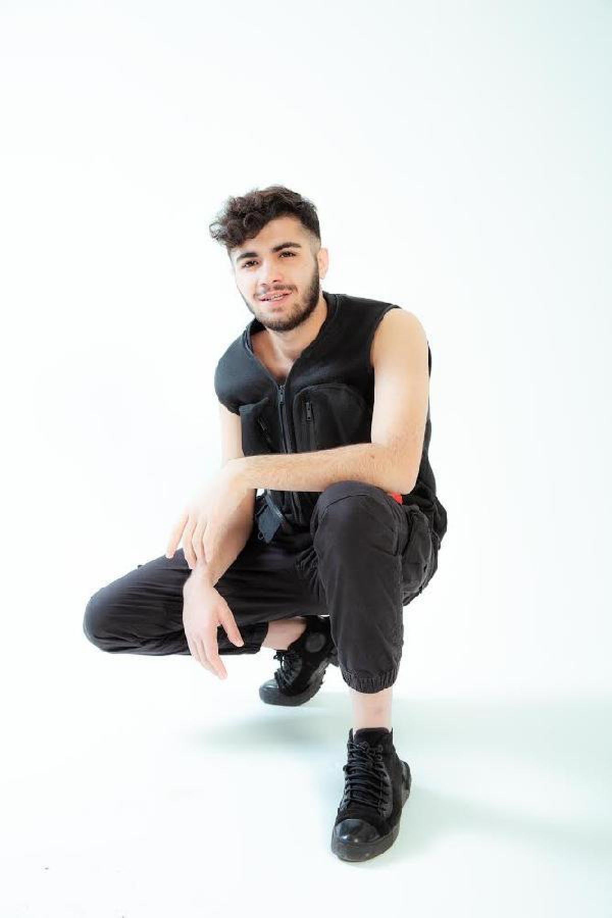 Fırat Acar 'Fora Fora' ile müzik dünyasına giriş yaptı